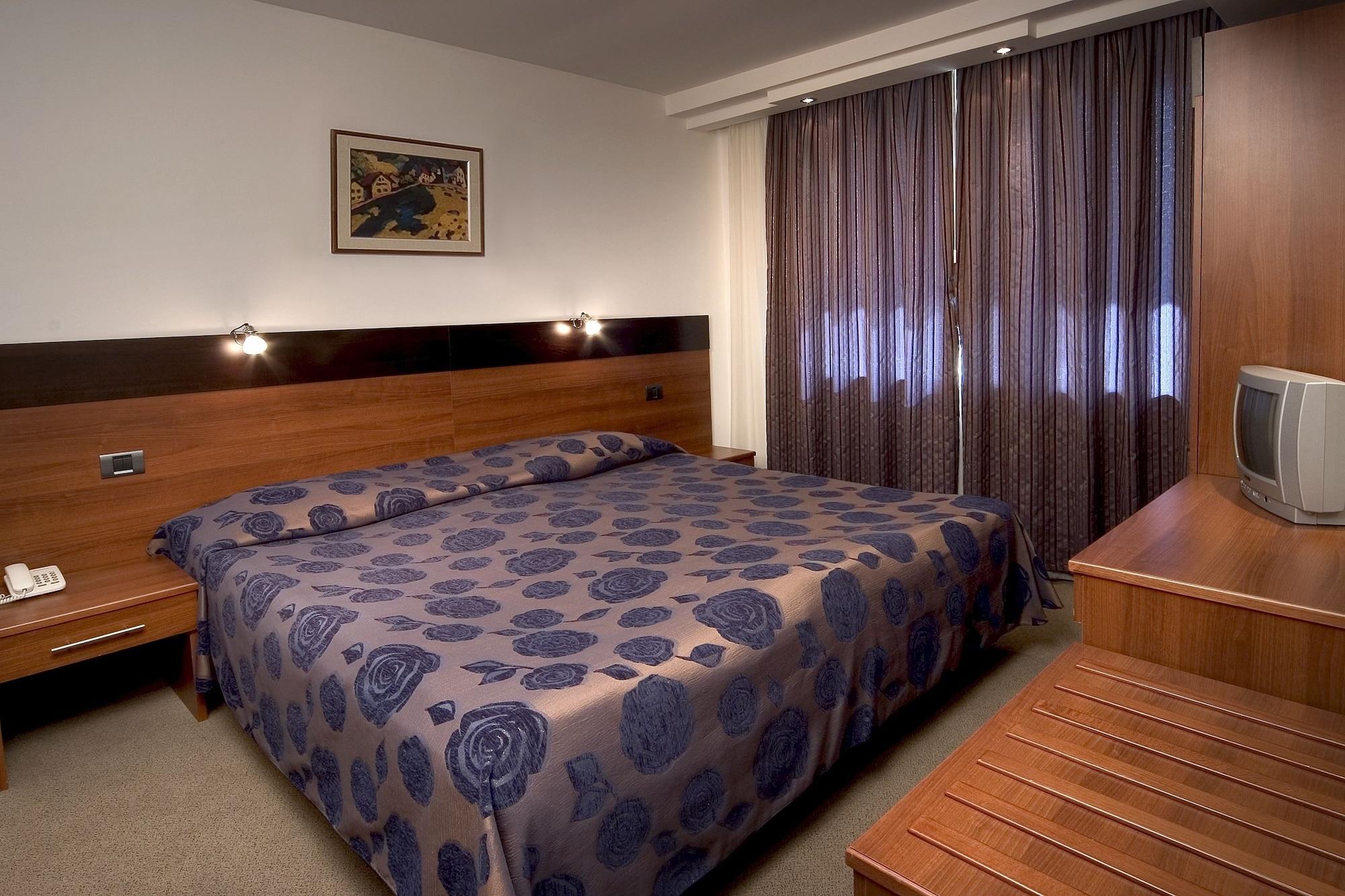 Hotel Forum - Free Parking Sofia Ngoại thất bức ảnh