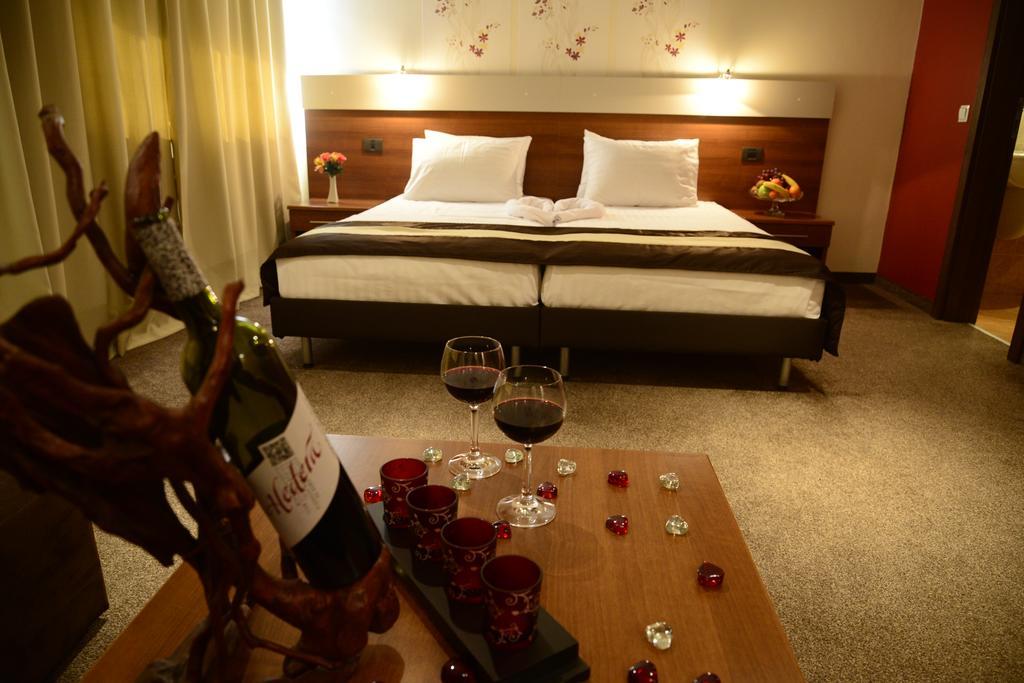 Hotel Forum - Free Parking Sofia Ngoại thất bức ảnh